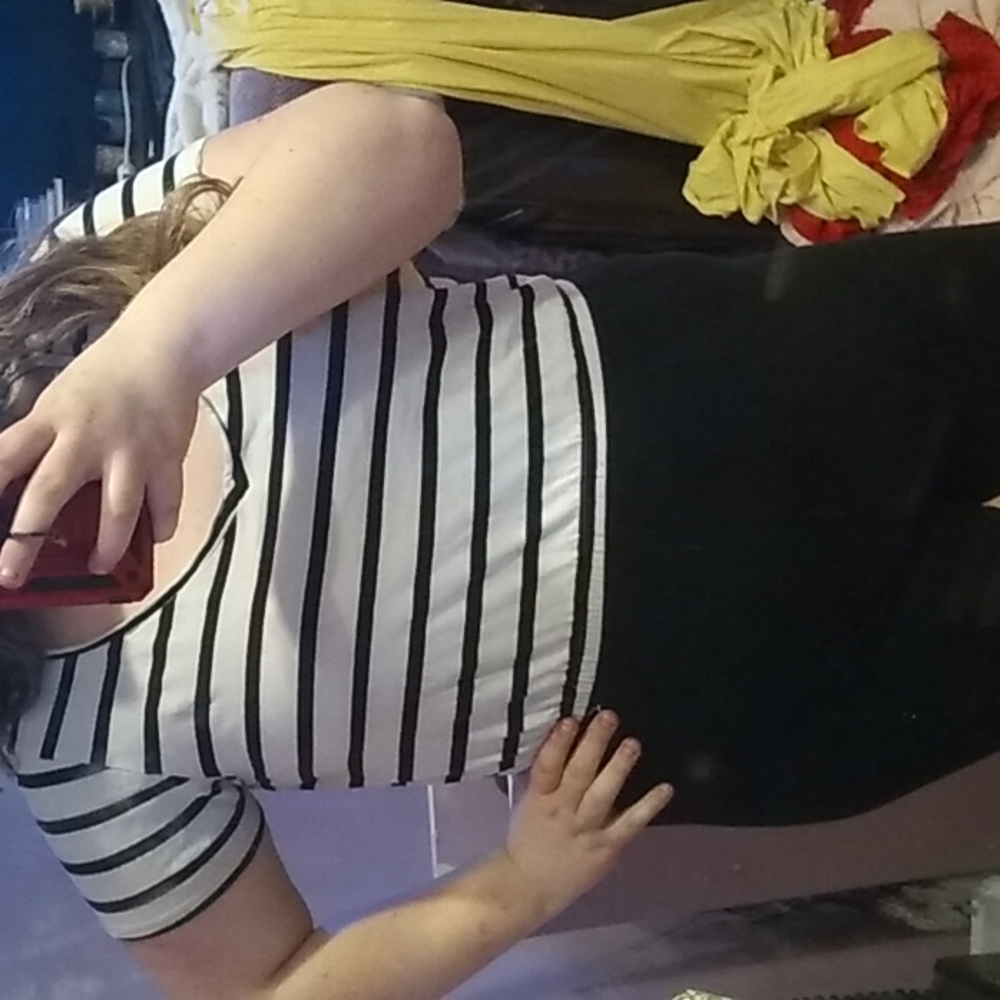 Crop top - Picture 4 of 4